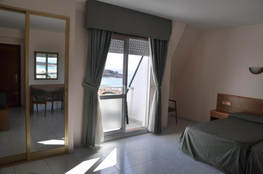 Hotel Paraimo Playa de la Lanzada Zimmer foto